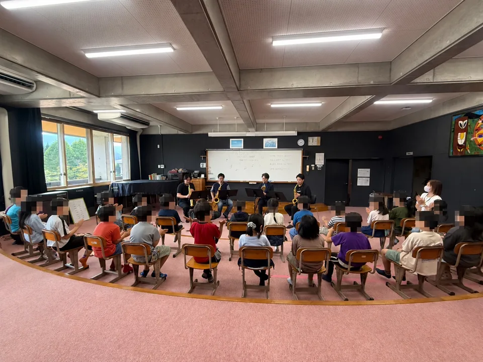An everyday classroom becomes a concert venue, a place to share music together.